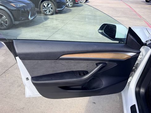 Used 2022 Tesla Model 3 Long Range AWD/4WD image 12