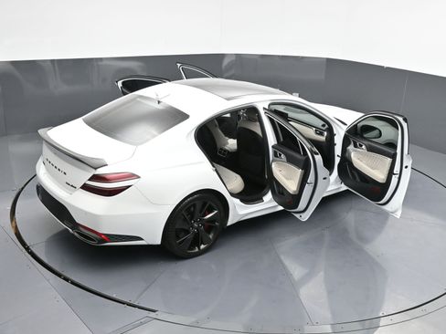 Used 2022 Genesis G70 3.3T w/ Sport Prestige Package image 43