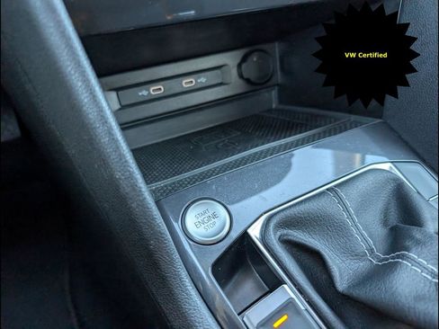 Certified 2023 Volkswagen Tiguan SE image 18