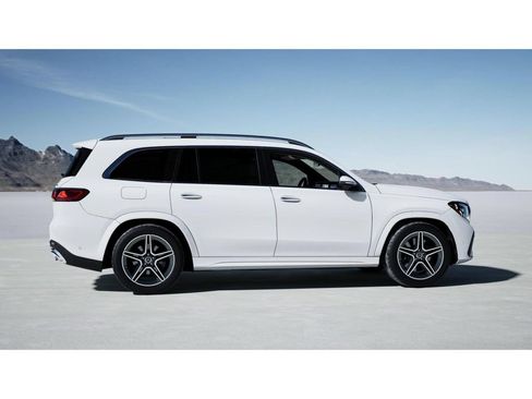 New 2027 Mercedes-Benz GLS 450 4MATIC image 17