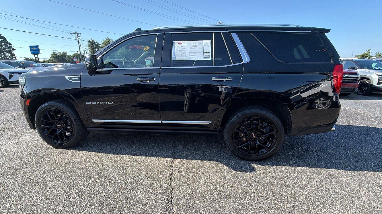 Used 2022 GMC Yukon Denali AWD/4WD image 12