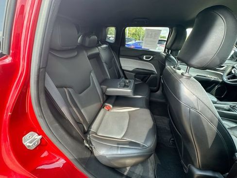Used 2023 Jeep Compass Latitude AWD/4WD image 28