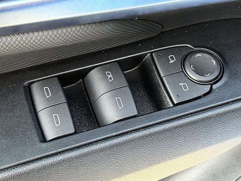 Used 2024 Chevrolet Equinox EV LT w/ LPO, Active Package image 15