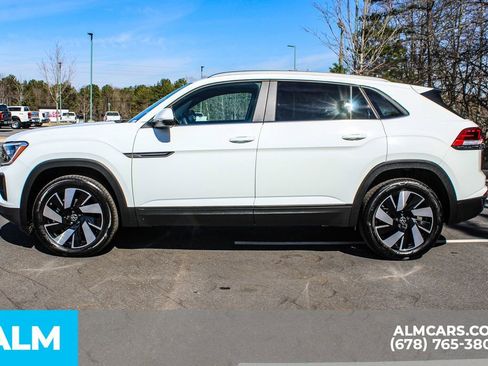 Used 2024 Volkswagen Atlas Cross Sport SE image 6