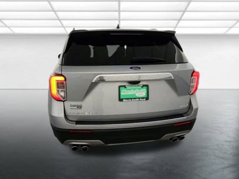 Used 2023 Ford Explorer Platinum w/ Technology Package image 7
