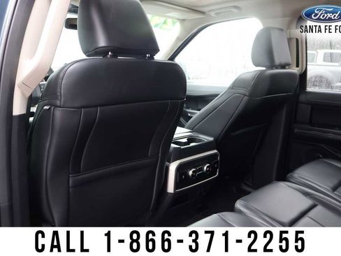 Used 2024 Ford Expedition XLT image 18