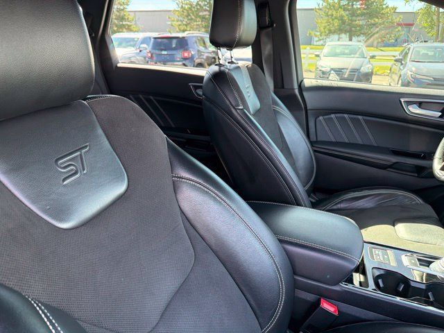 Used 2020 Ford Edge ST w/ Equipment Group 401A AWD/4WD image 22