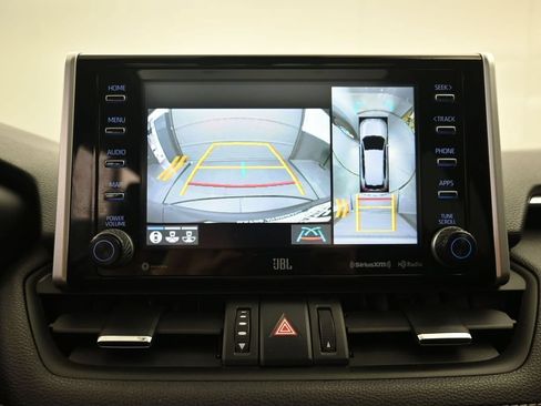 Used 2019 Toyota RAV4 Limited AWD/4WD image 17