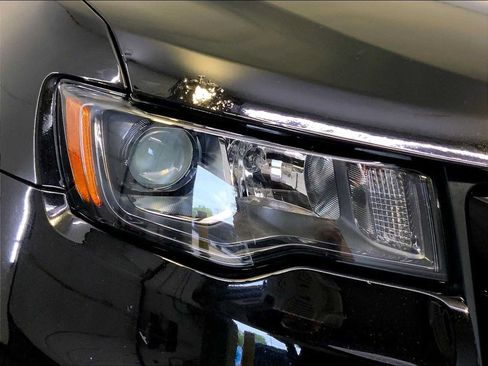 Used 2021 Jeep Grand Cherokee Laredo X AWD/4WD image 12