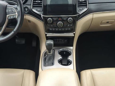 Certified 2020 Jeep Grand Cherokee Limited AWD/4WD image 29