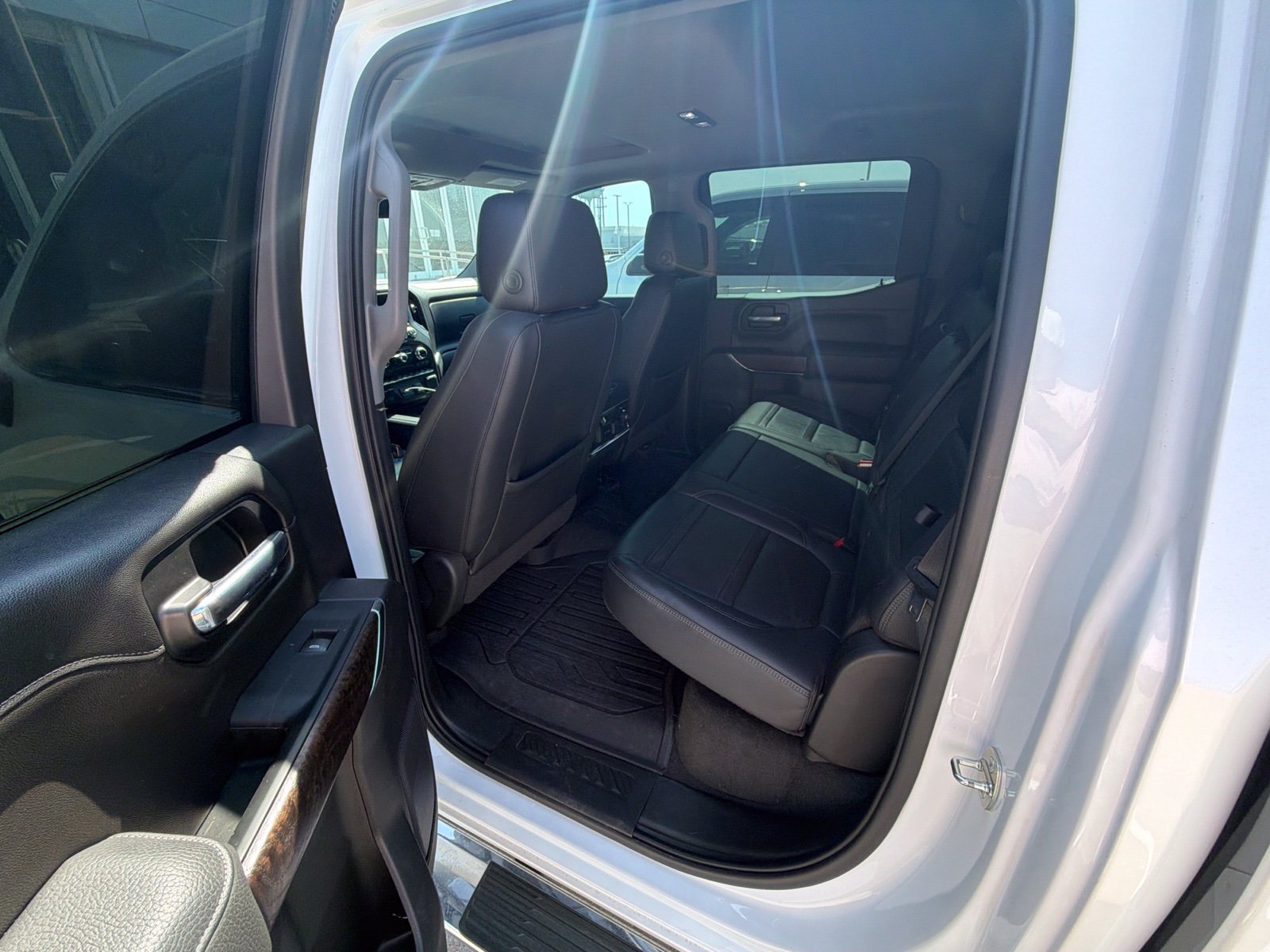 Used 2022 GMC Sierra 1500 Denali RWD image 11