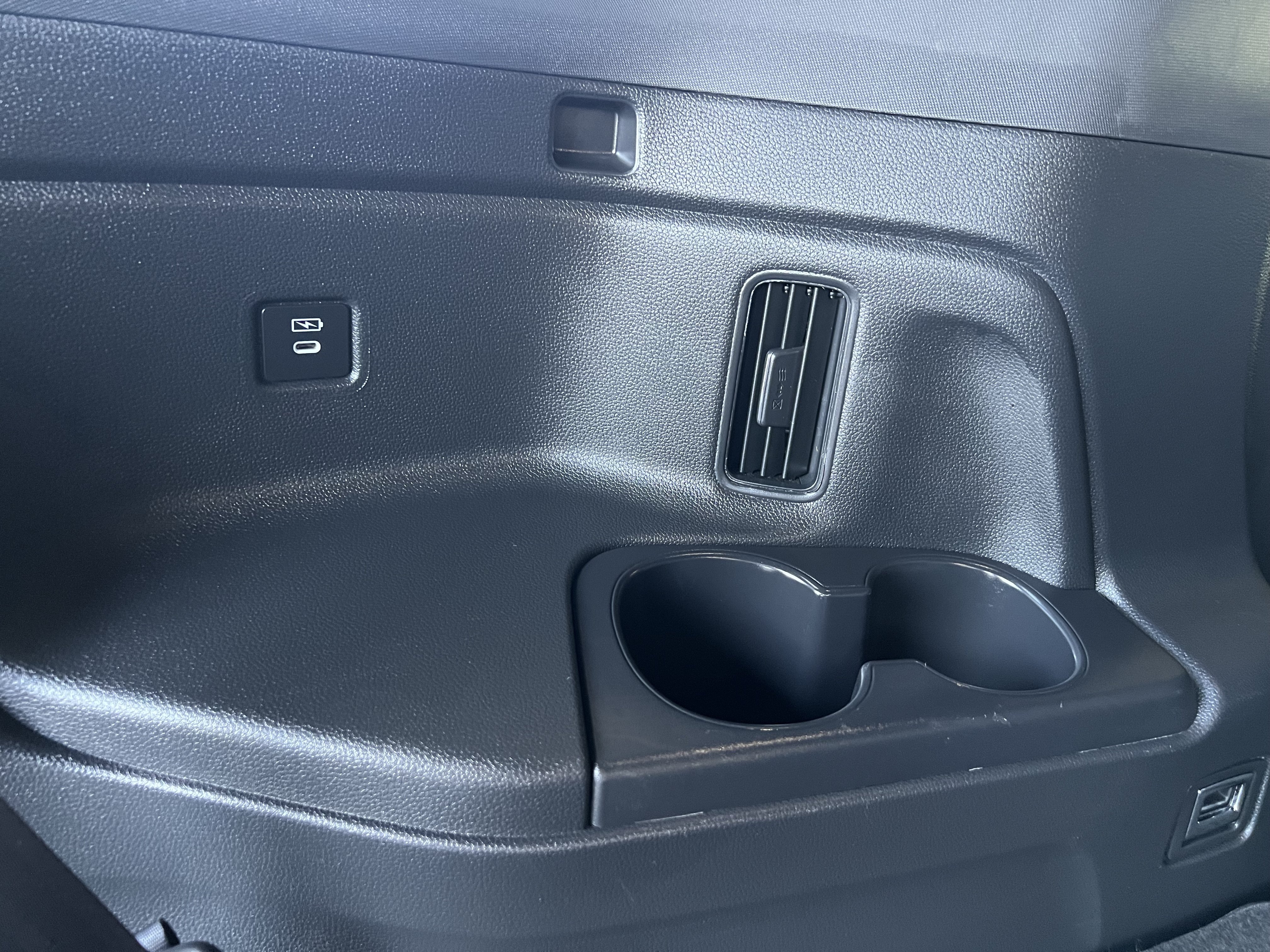Used 2025 Honda Pilot Black Edition image 49