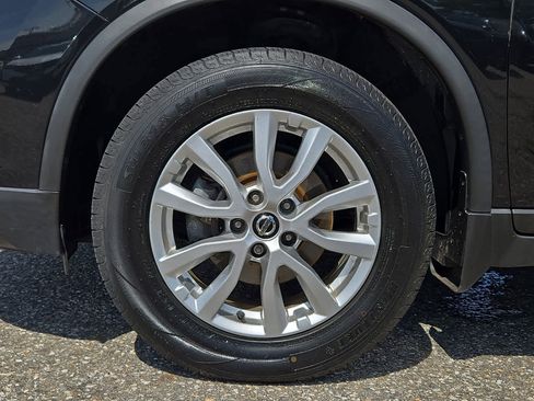 Used 2020 Nissan Rogue SV AWD/4WD image 9