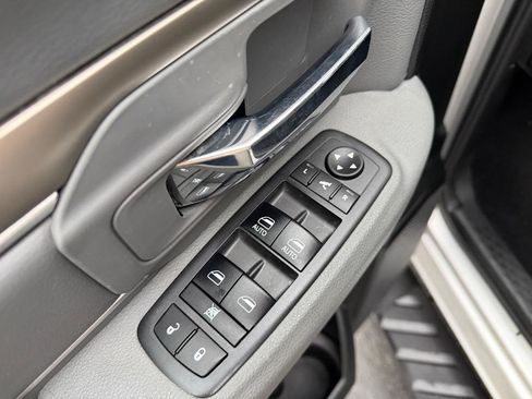 Used 2018 RAM 1500 Big Horn AWD/4WD image 27