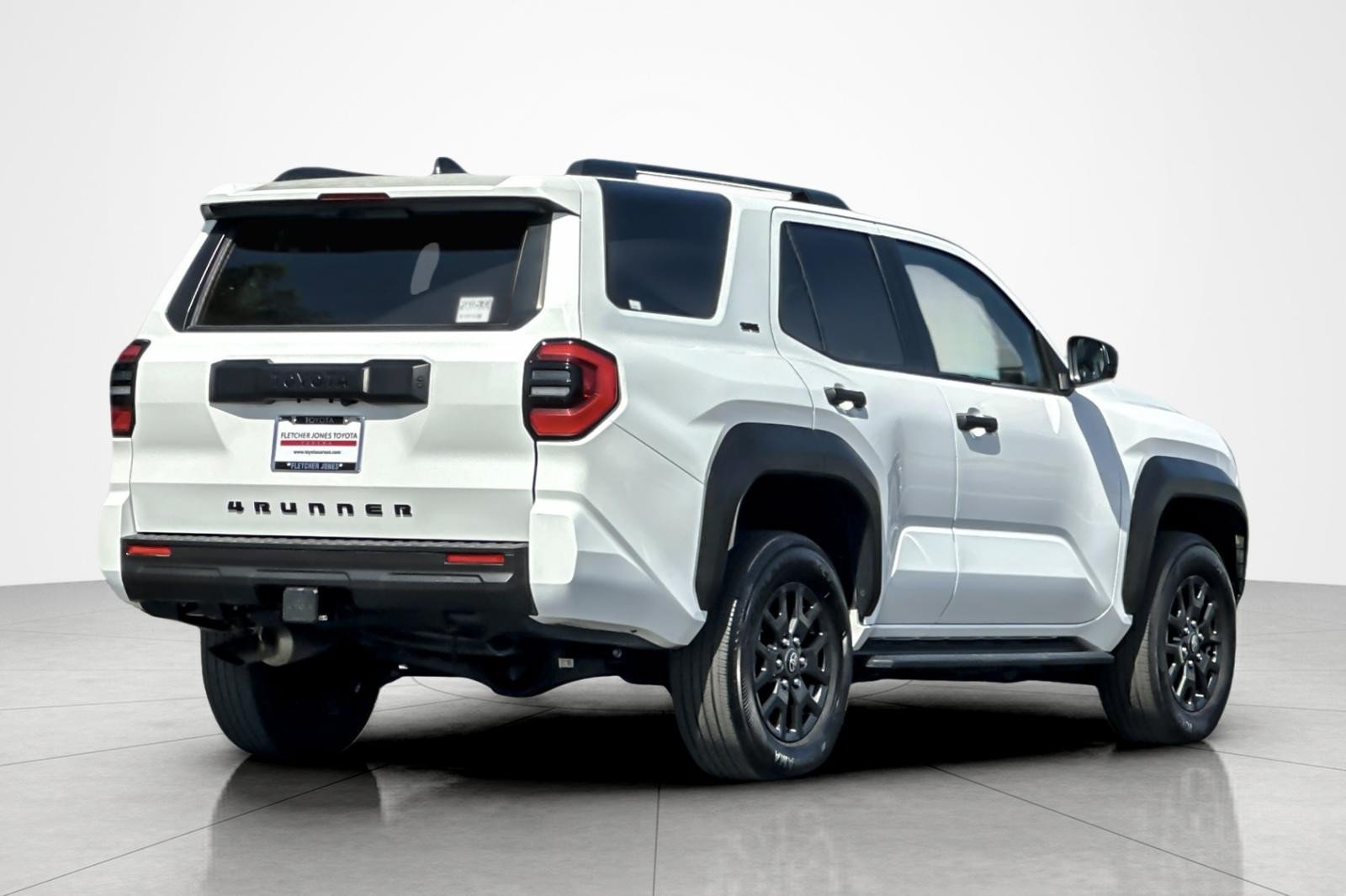 Certified 2025 Toyota 4Runner SR5 AWD/4WD image 5