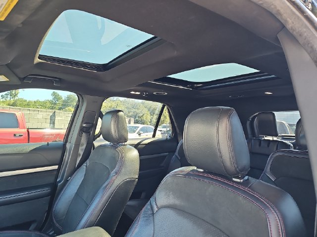 Used 2019 Ford Explorer XLT w/ Equipment Group 202A FWD image 10