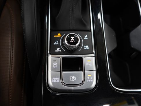 Used 2020 Kia Telluride SX w/ SX Prestige Package image 27