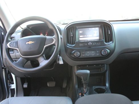 Used 2018 Chevrolet Colorado W/T w/ WT Convenience Package RWD image 13