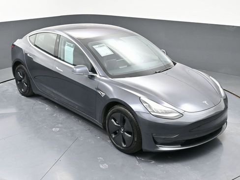 Used 2018 Tesla Model 3 Long Range image 46