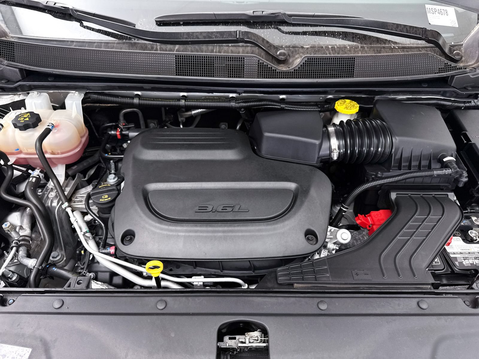 Used 2024 Chrysler Pacifica Touring-L FWD image 7