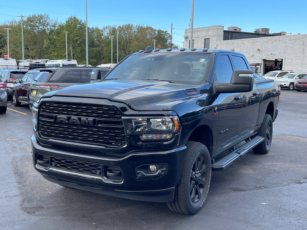 Used 2024 RAM 2500 Big Horn w/ Night Edition AWD/4WD image 4