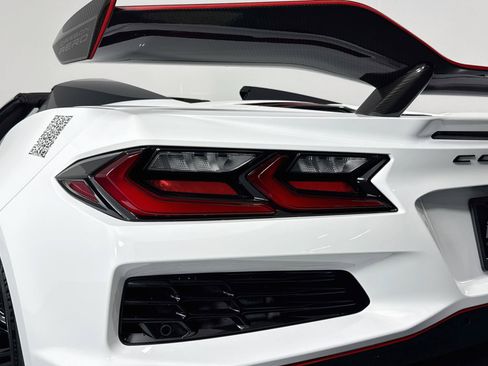 Used 2025 Chevrolet Corvette Z06 w/ Z07 Performance Package RWD image 51