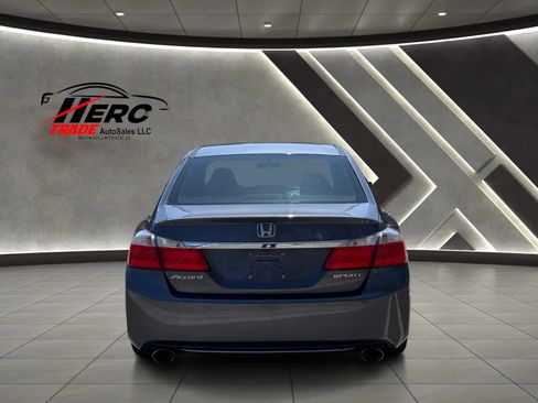 Used 2013 Honda Accord Sport image 9