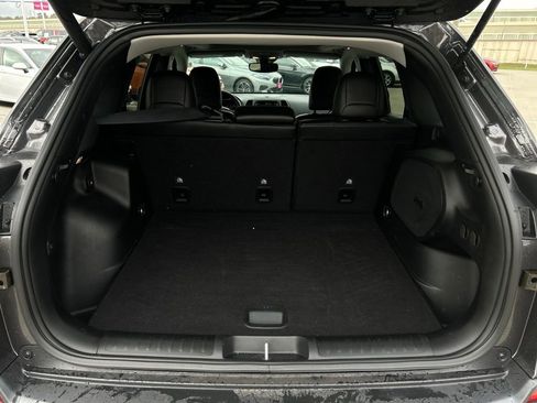 Used 2022 Jeep Cherokee Latitude Lux w/ Sun & Sound Group image 13