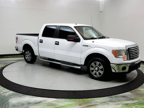 Used 2010 Ford F150 XLT image 3
