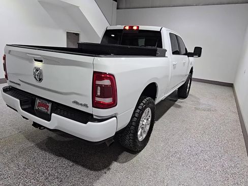 Used 2023 RAM 2500 Laramie AWD/4WD image 4