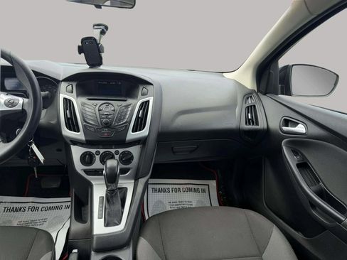 Used 2014 Ford Focus SE FWD image 20