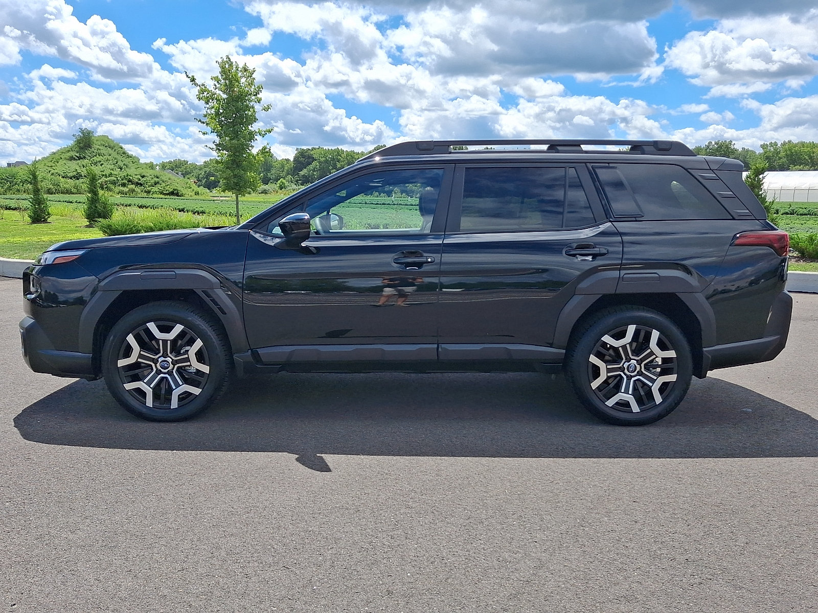 Certified 2026 Subaru Outback Touring XT AWD/4WD image 4