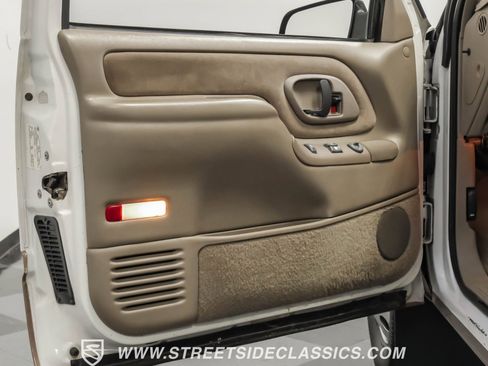 Used 1997 Chevrolet Silverado 3500 2WD Extended Cab w/ Preferred Equipment Group 3 image 39