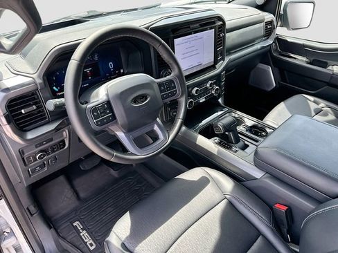 Used 2025 Ford F150 Lariat w/ Equipment Group 502A High AWD/4WD image 9