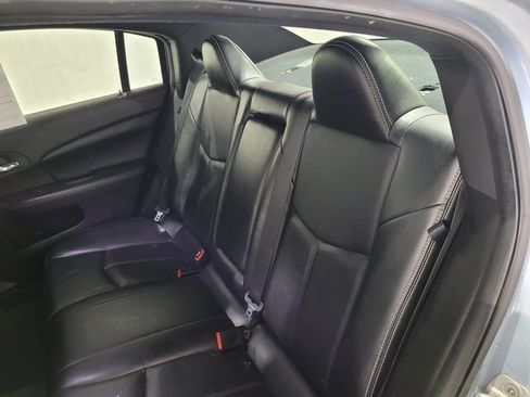 Used 2013 Chrysler 200 Limited image 38