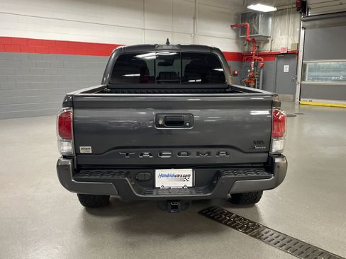 Used 2023 Toyota Tacoma TRD Sport image 9