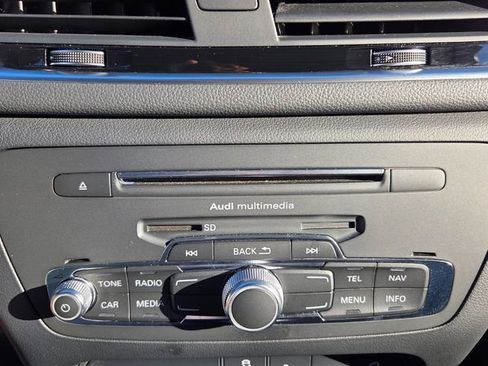 Used 2018 Audi Q3 2.0T Premium image 20