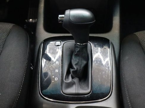 Used 2017 Kia Forte LX image 29