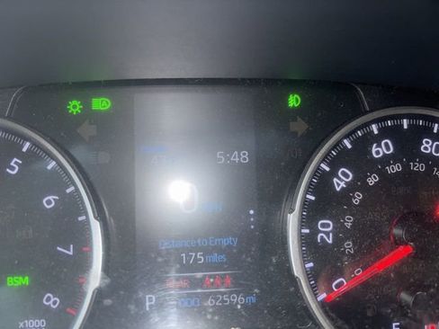 Used 2020 Toyota RAV4 XLE w/ Convenience Package image 6