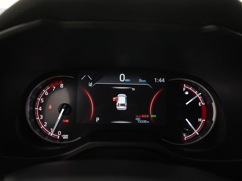 Used 2025 Toyota RAV4 XLE AWD/4WD image 27