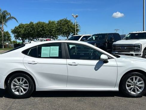 Used 2025 Toyota Camry LE FWD image 2