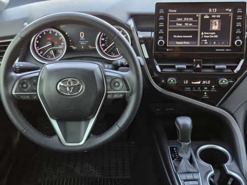 Used 2024 Toyota Camry XLE FWD image 24