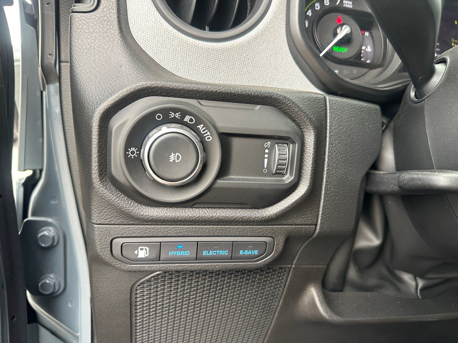 Used 2024 Jeep Wrangler Unlimited AWD/4WD image 17