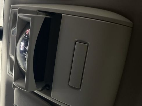 Used 2018 Dodge Grand Caravan SE FWD image 65
