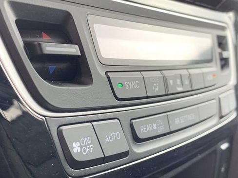 Used 2022 Honda Ridgeline Black Edition image 30