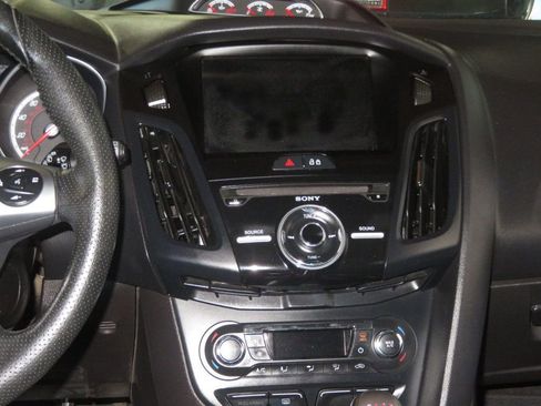 Used 2014 Ford Focus ST image 37