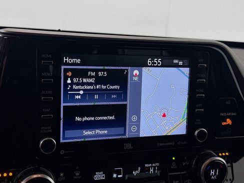 Used 2021 Toyota Highlander Limited image 13