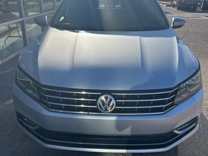 Used 2016 Volkswagen Passat 1.8T SE