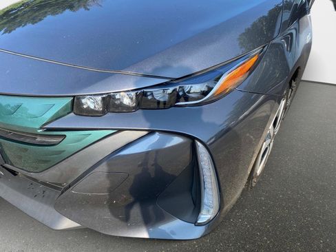 Used 2017 Toyota Prius Prime Plus image 18