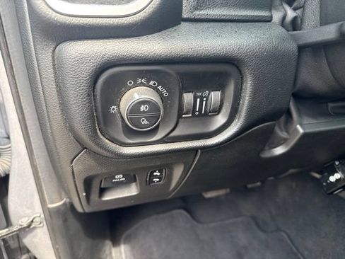 Used 2019 RAM 1500 Big Horn AWD/4WD image 17